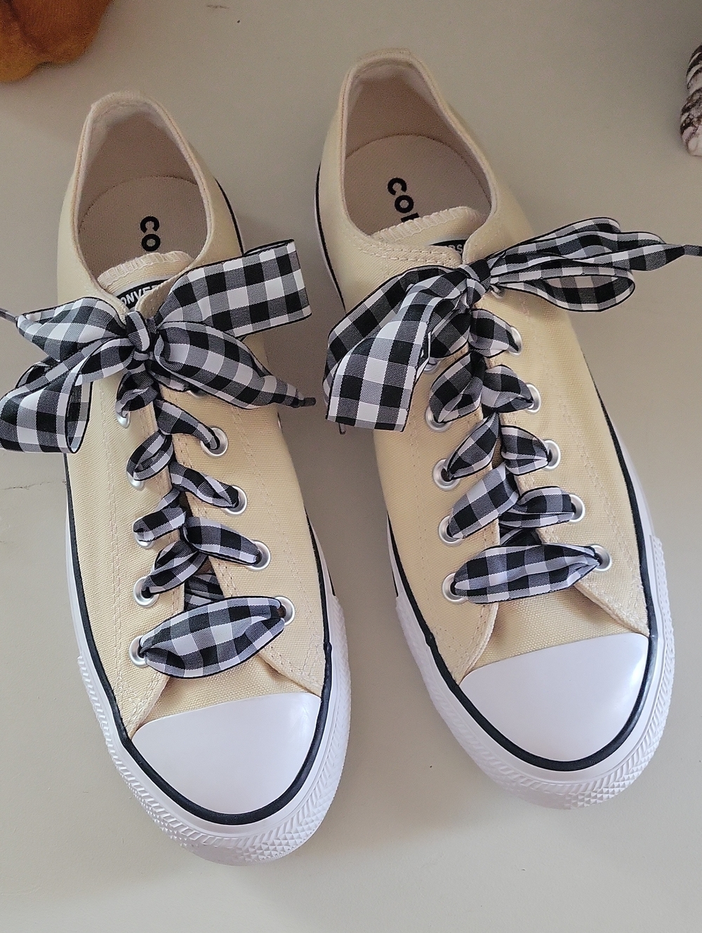 Converse Women's Pale Yellow Low-Top Sneakers